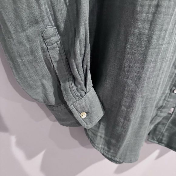 Rails Ellis Cotton Gauze Button Up Shirt in Aloe, Size S - Picture 8 of 13